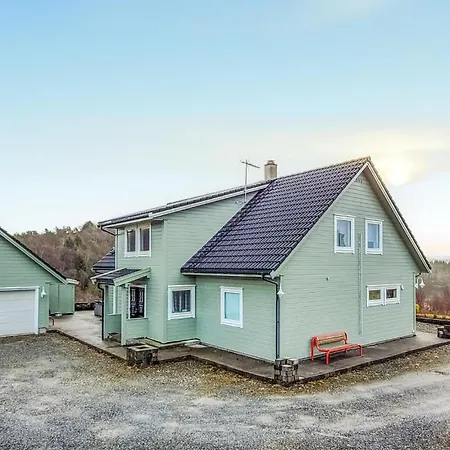 Gorgeous Home In Sveio With House Sea View